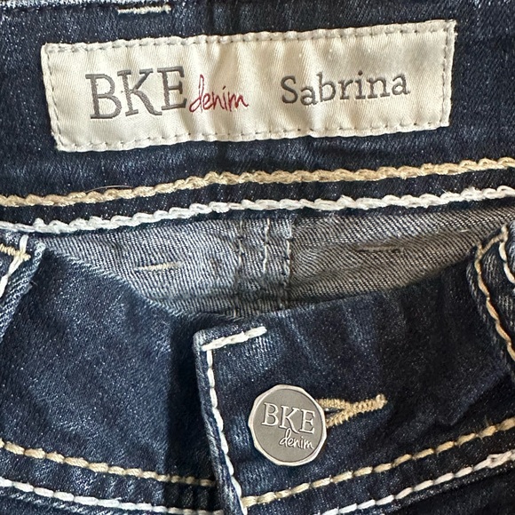 BKE Sabrina Bermuda Denim Shorts - Picture 11 of 14